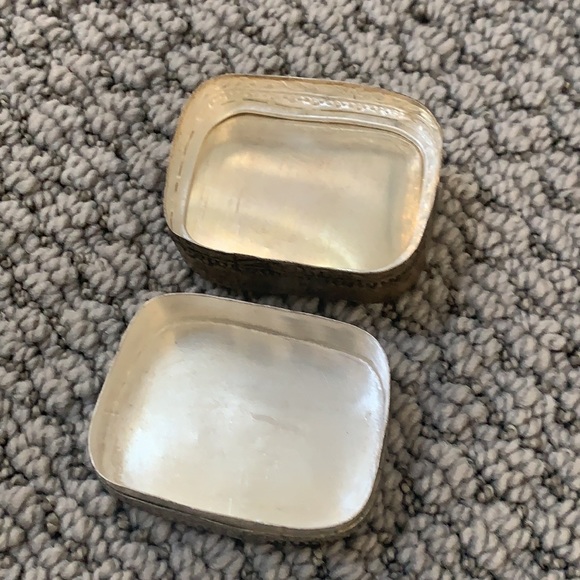 Chinese Porcelain Shard Box - Picture 2 of 5